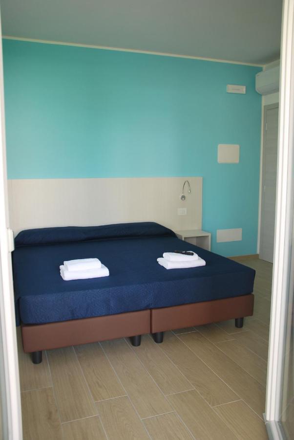 B&B Da Rosy Lazise Bagian luar foto