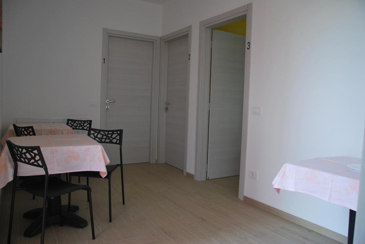 B&B Da Rosy Lazise Bagian luar foto