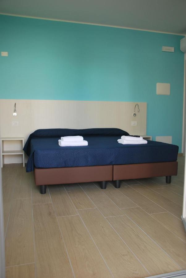 B&B Da Rosy Lazise Bagian luar foto