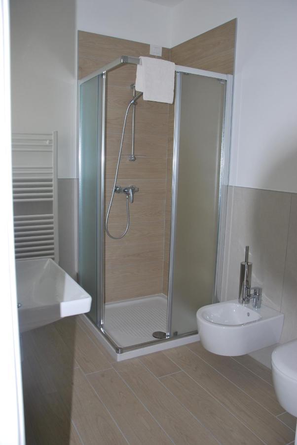 B&B Da Rosy Lazise Bagian luar foto